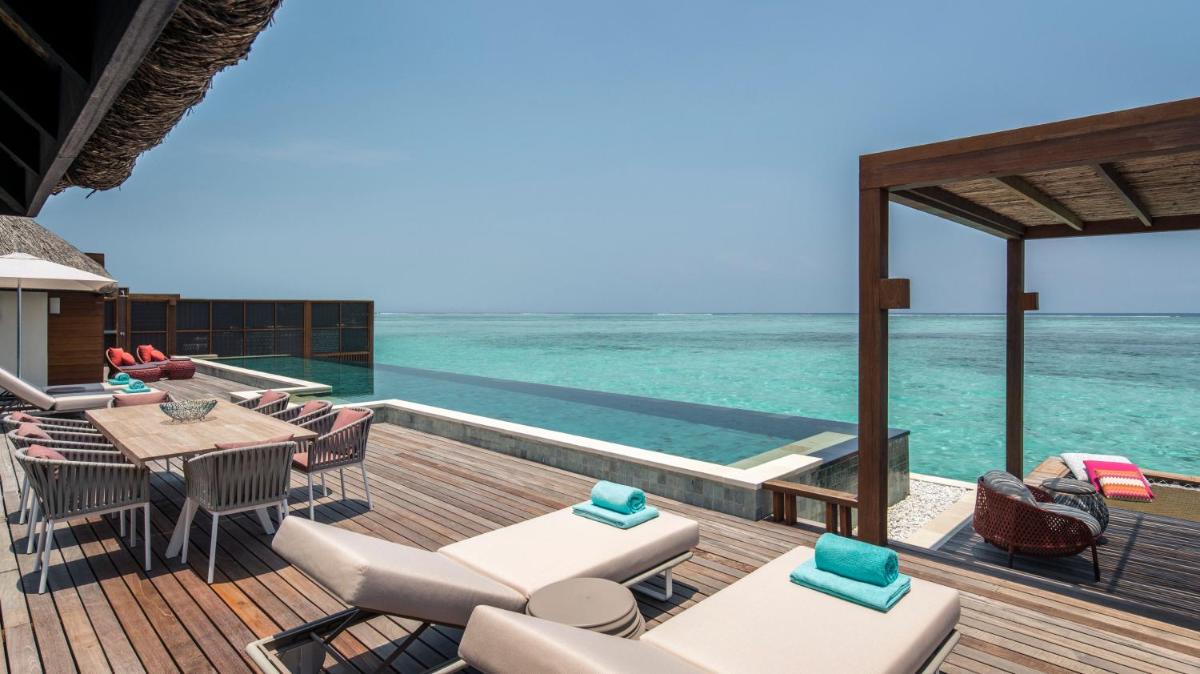 Four Seasons Resort Maldives at Kuda Huraa