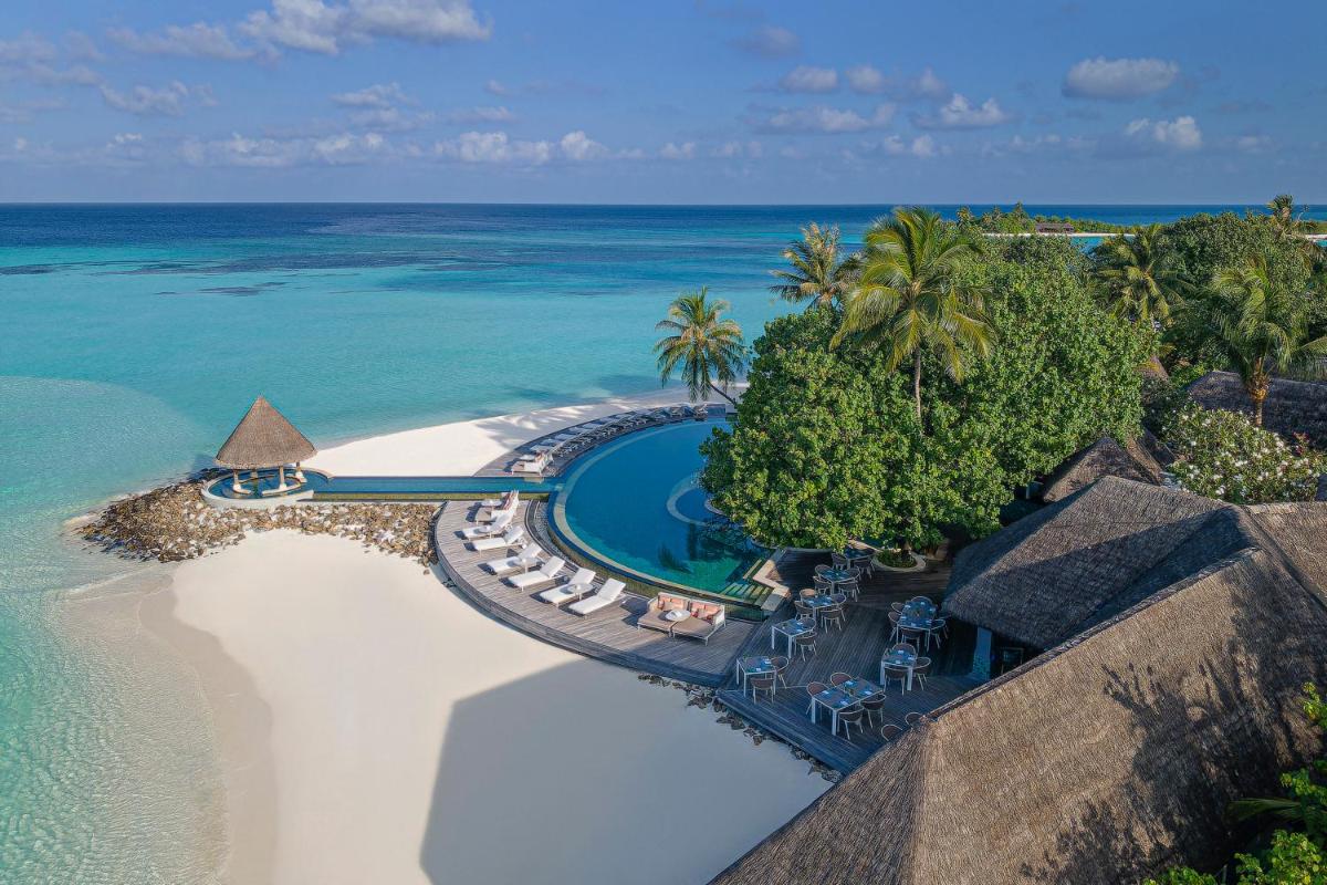 Four Seasons Resort Maldives at Kuda Huraa