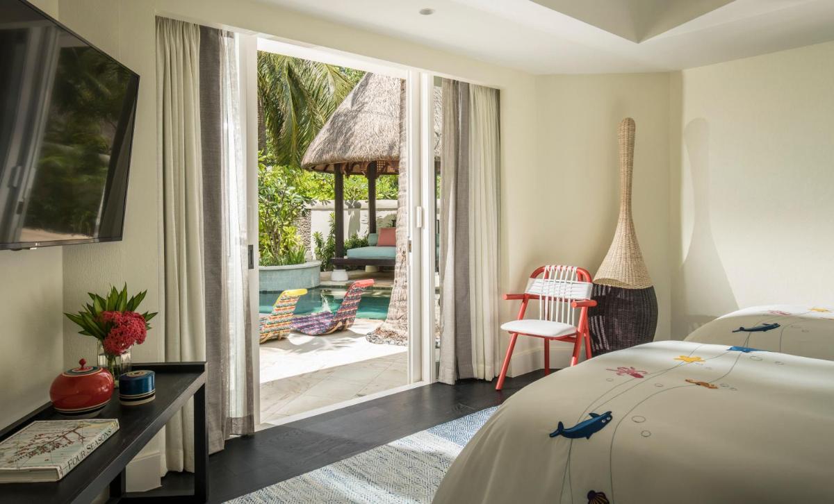 Four Seasons Resort Maldives at Kuda Huraa