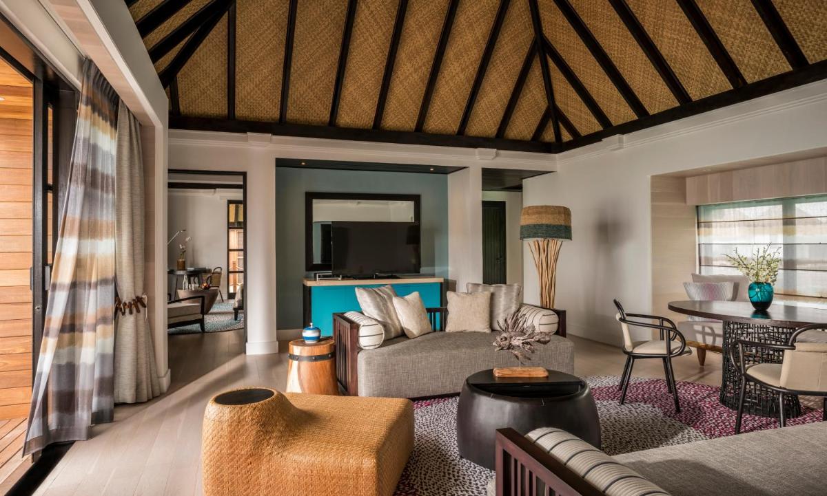 Four Seasons Resort Maldives at Kuda Huraa