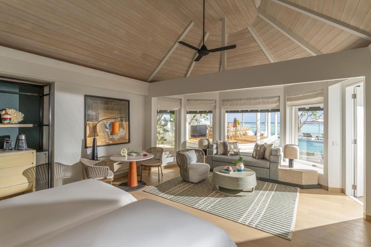 Four Seasons Resort Maldives at Kuda Huraa
