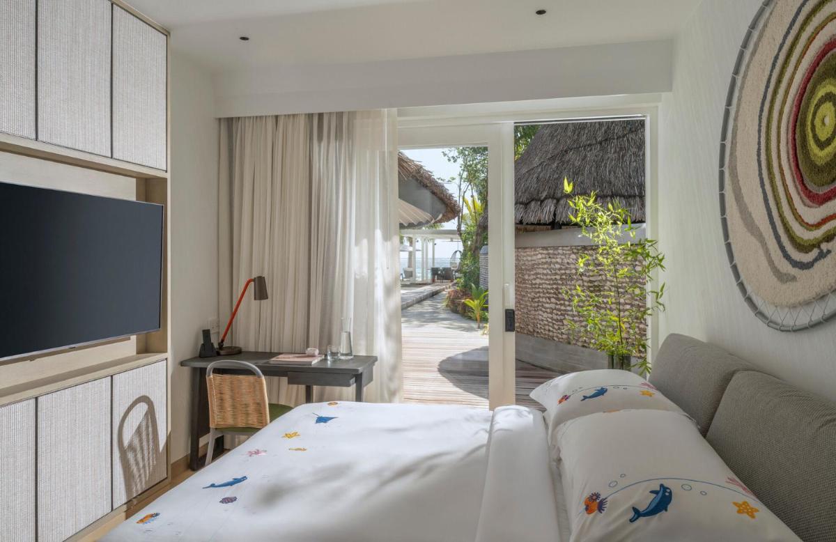 Four Seasons Resort Maldives at Kuda Huraa