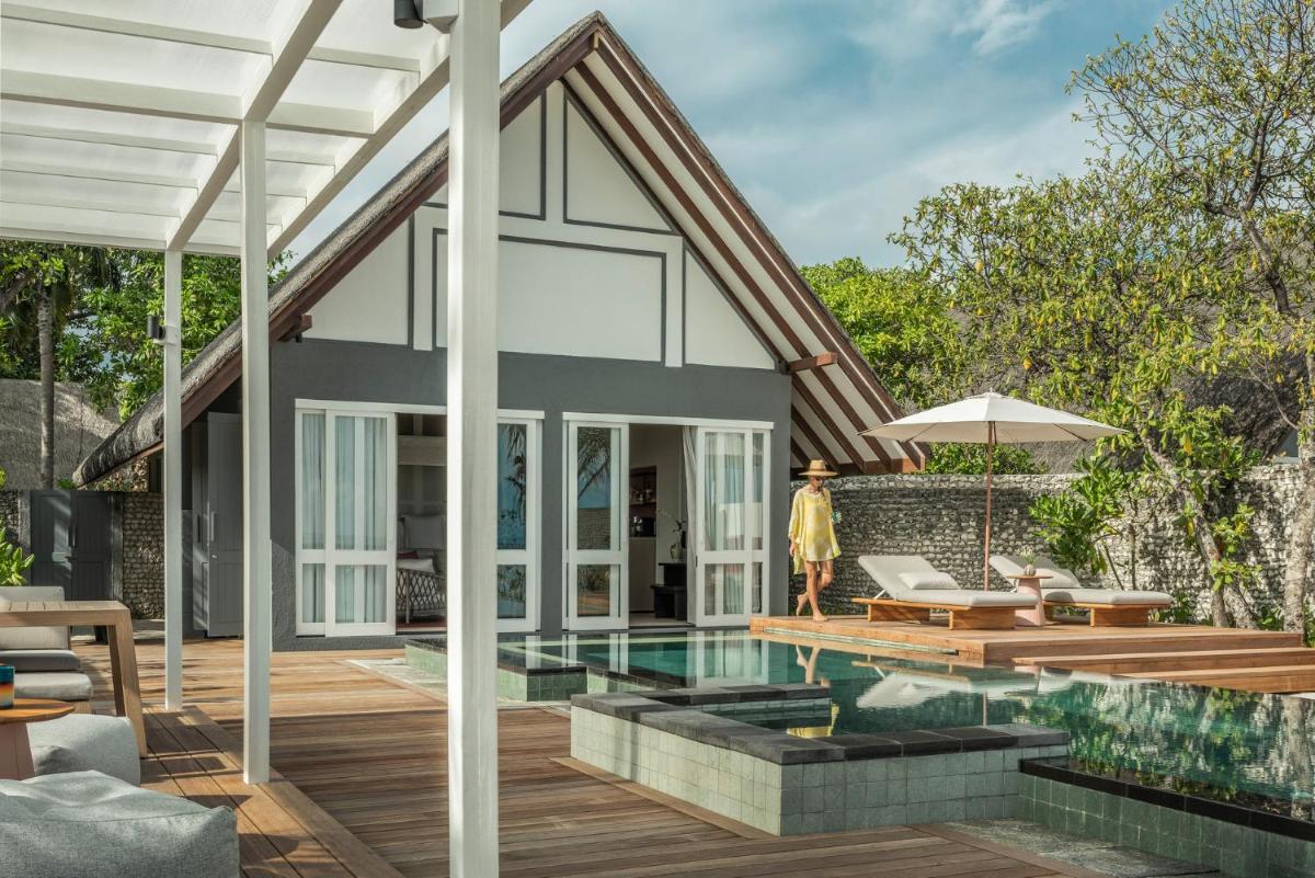 Four Seasons Resort Maldives at Landaa Giraavaru