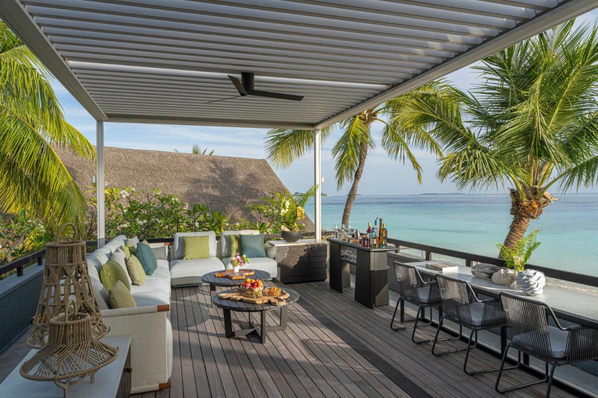 Four Seasons Resort Maldives at Landaa Giraavaru
