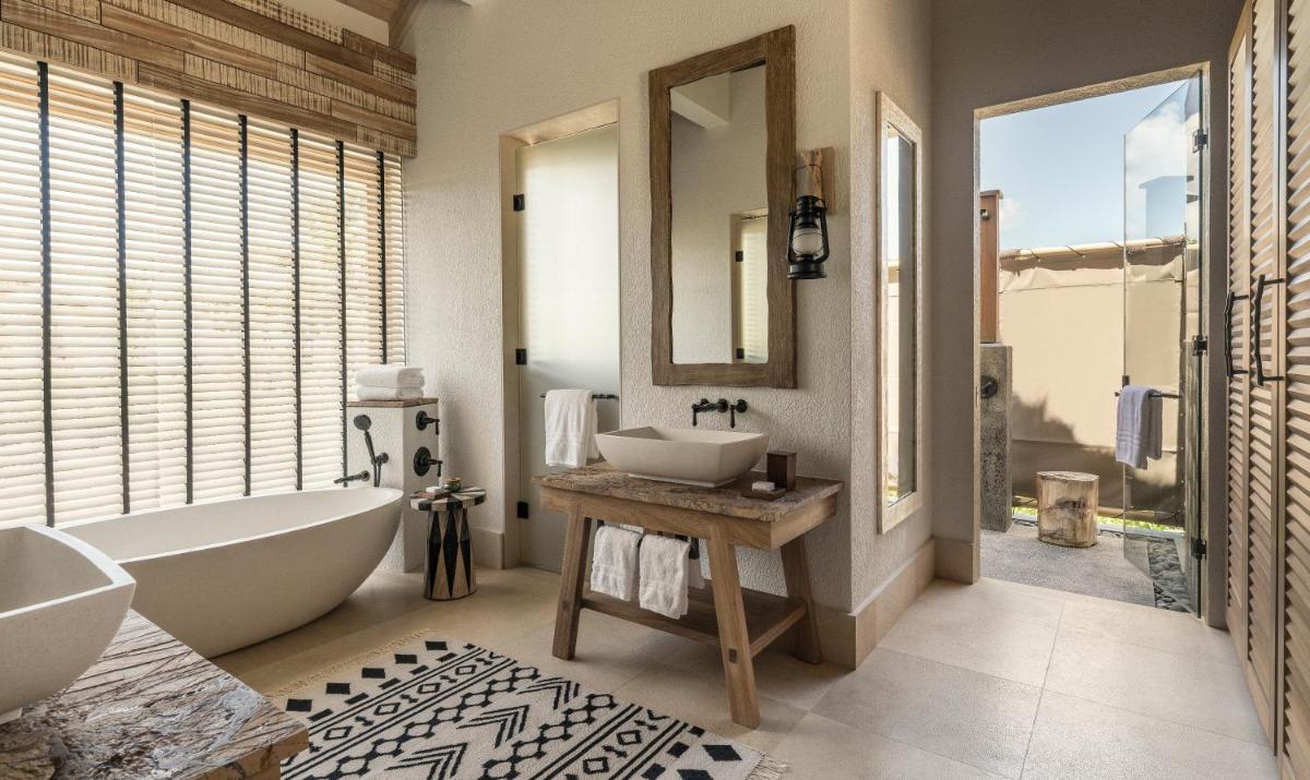 Four Seasons Resort Seychelles at Desroches Island