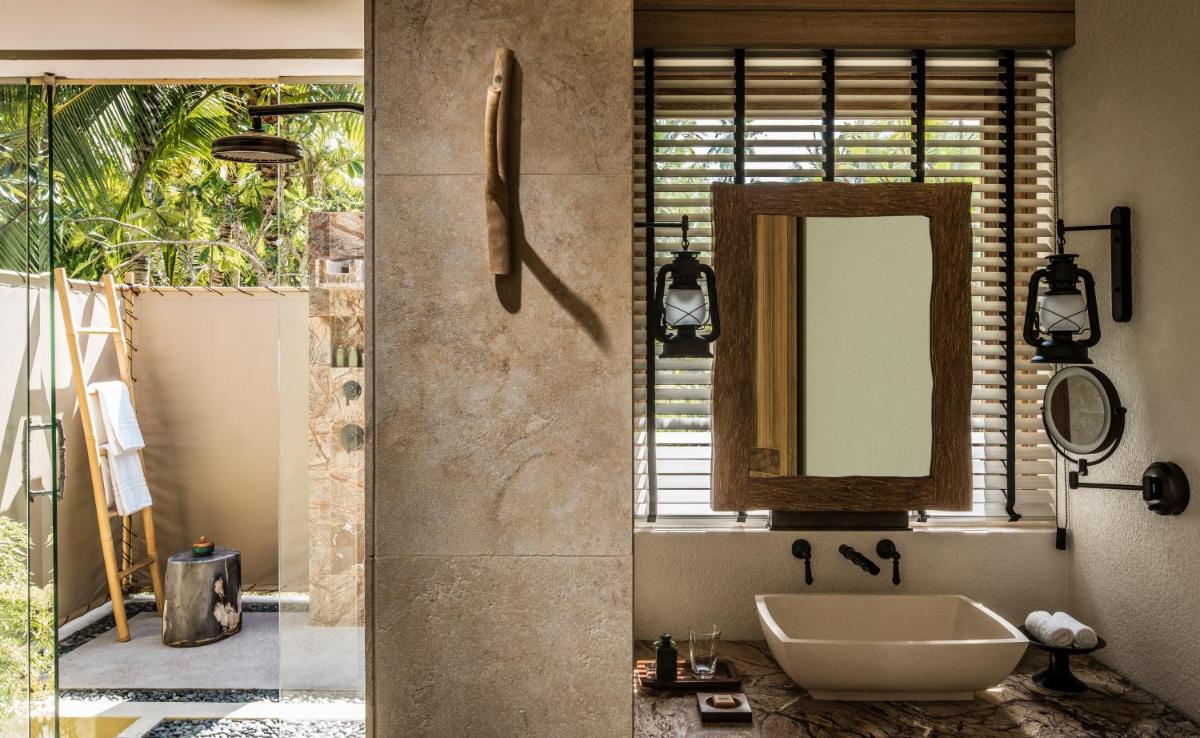 Four Seasons Resort Seychelles at Desroches Island