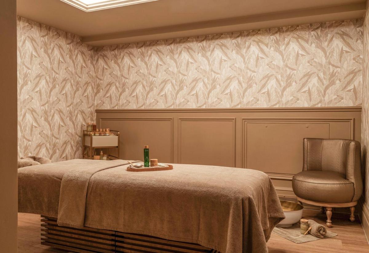 Francis Hotel Bath