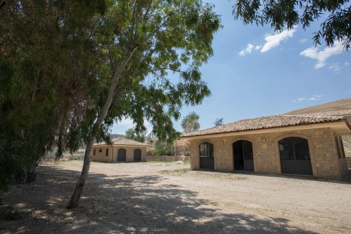 Tenute Gigliotto - B&B - Resort Wine - Agriturismo