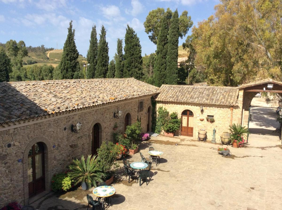 Tenute Gigliotto - B&B - Resort Wine - Agriturismo