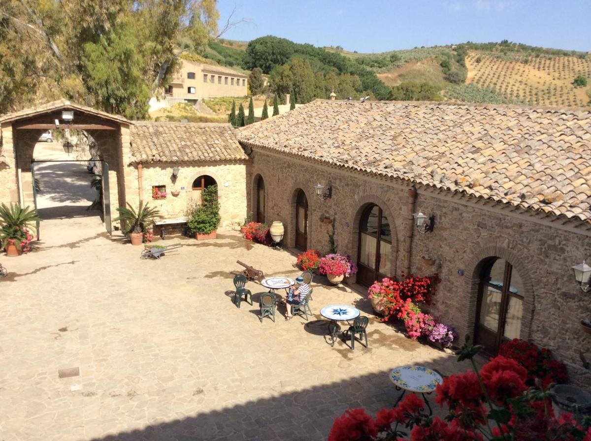 Tenute Gigliotto - B&B - Resort Wine - Agriturismo