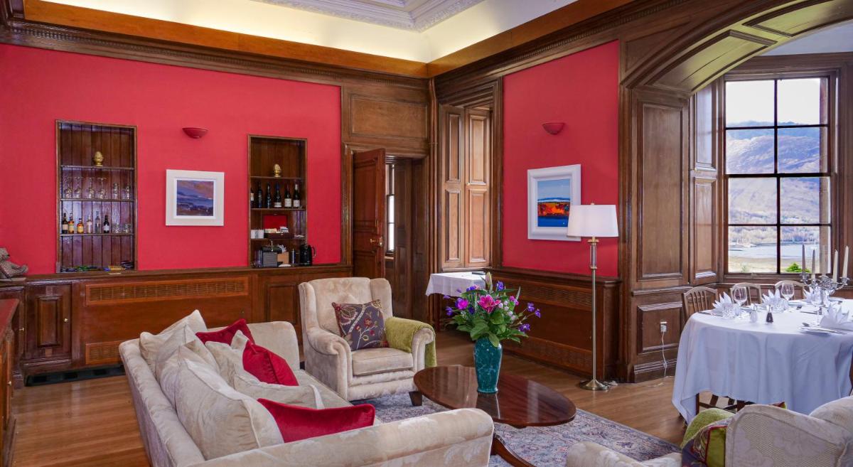 Glencoe House