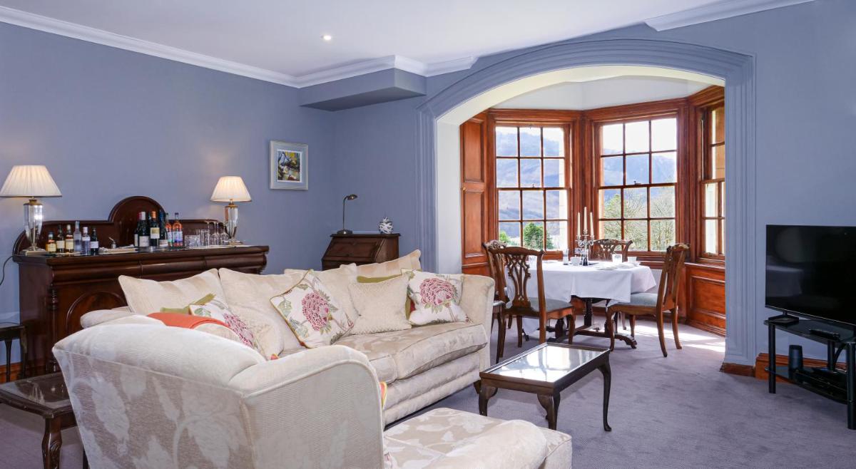 Glencoe House