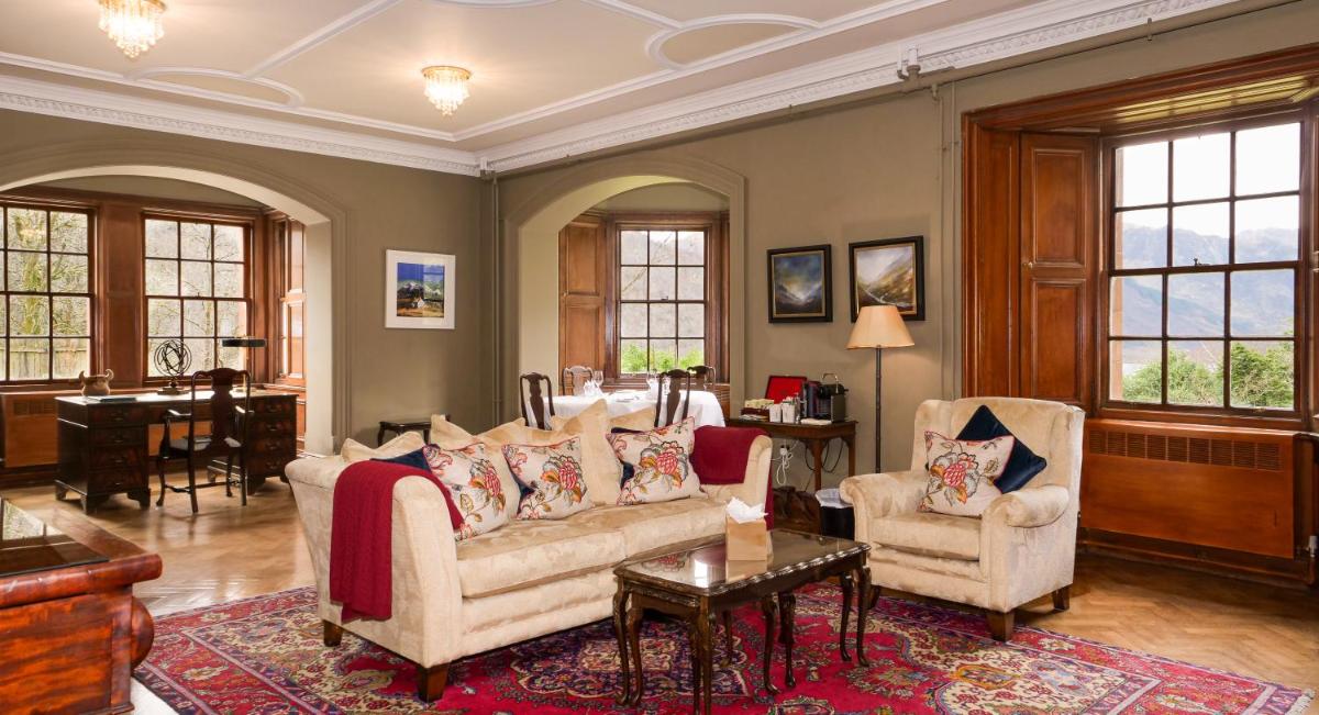 Glencoe House