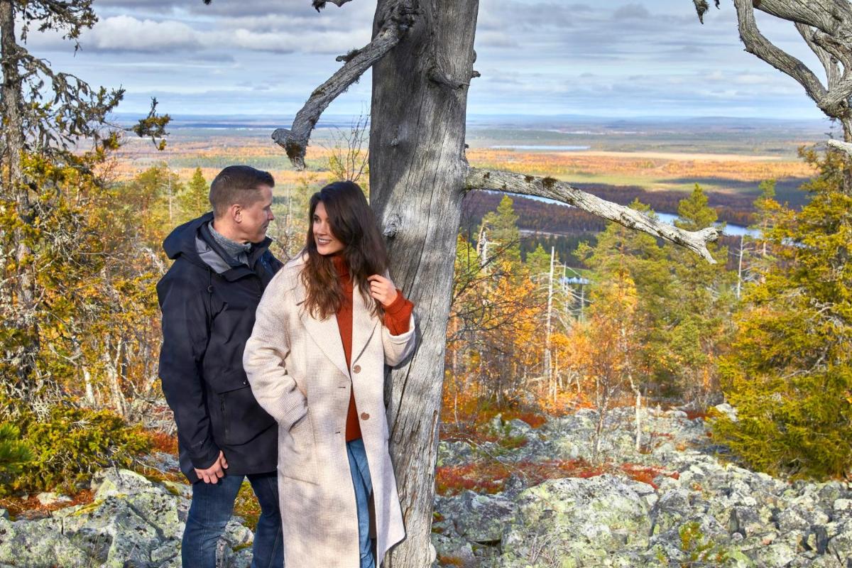 Golden Crown - Levin Iglut