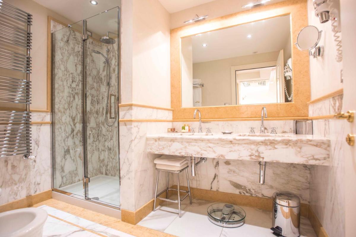 Golden Tower Hotel & Spa