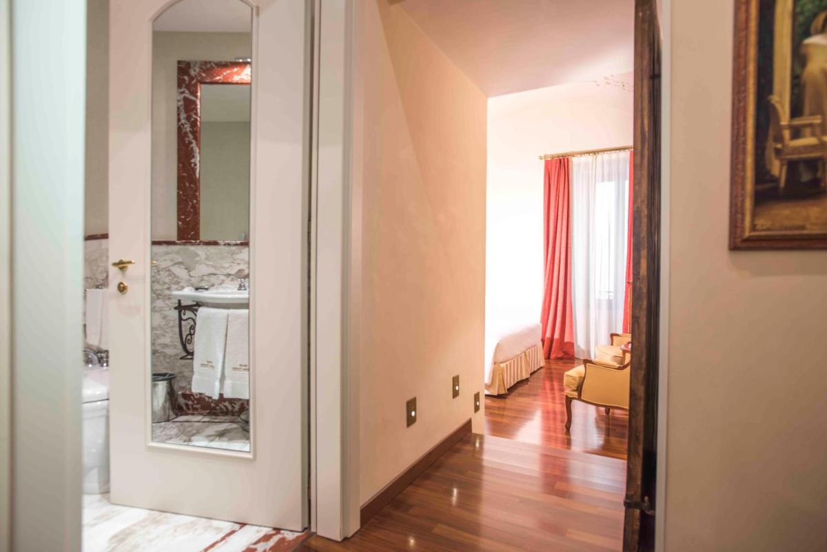 Golden Tower Hotel & Spa