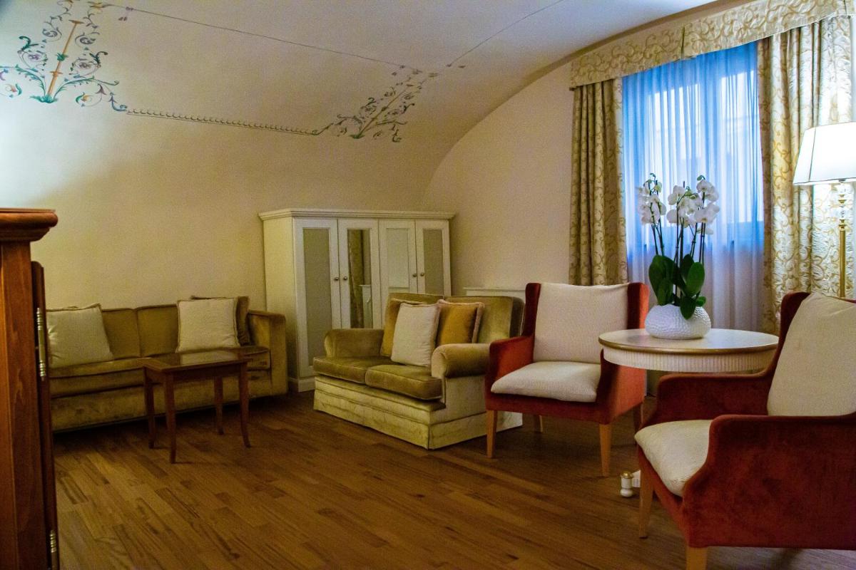Golden Tower Hotel & Spa