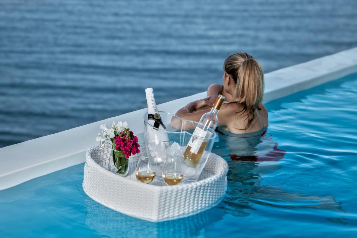 Golden Vista, Beachfront Suites by Explore Andros