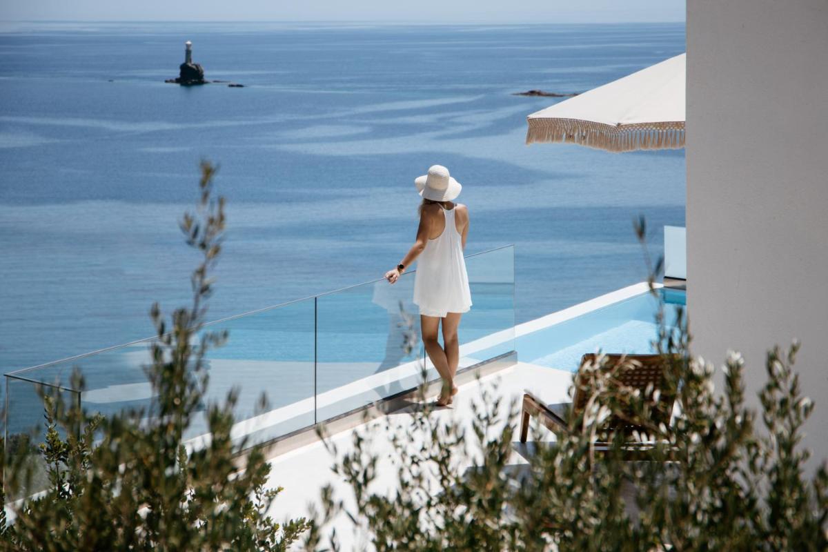 Golden Vista, Beachfront Suites by Explore Andros