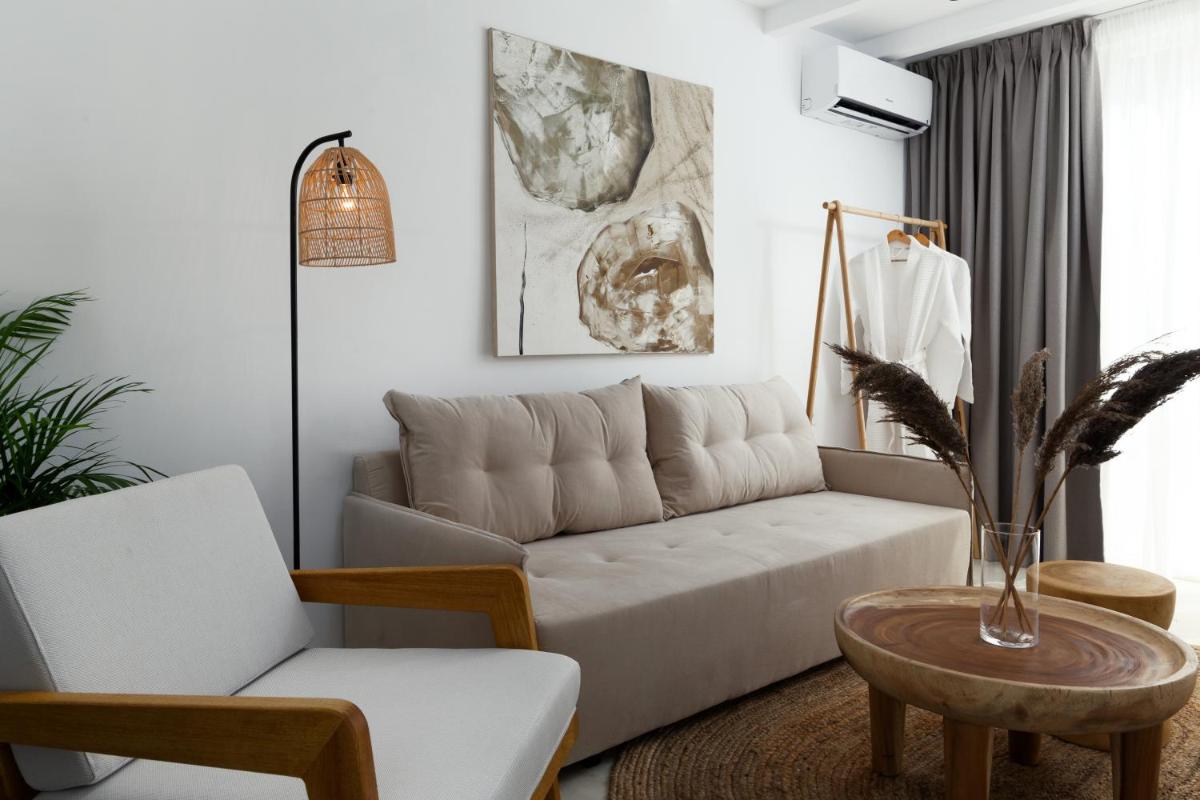 Golden Vista, Beachfront Suites by Explore Andros