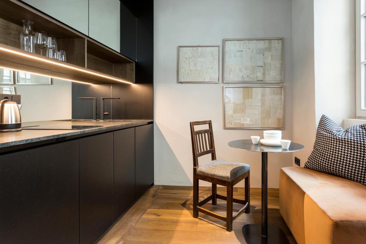 Goldenstern Townhouse
