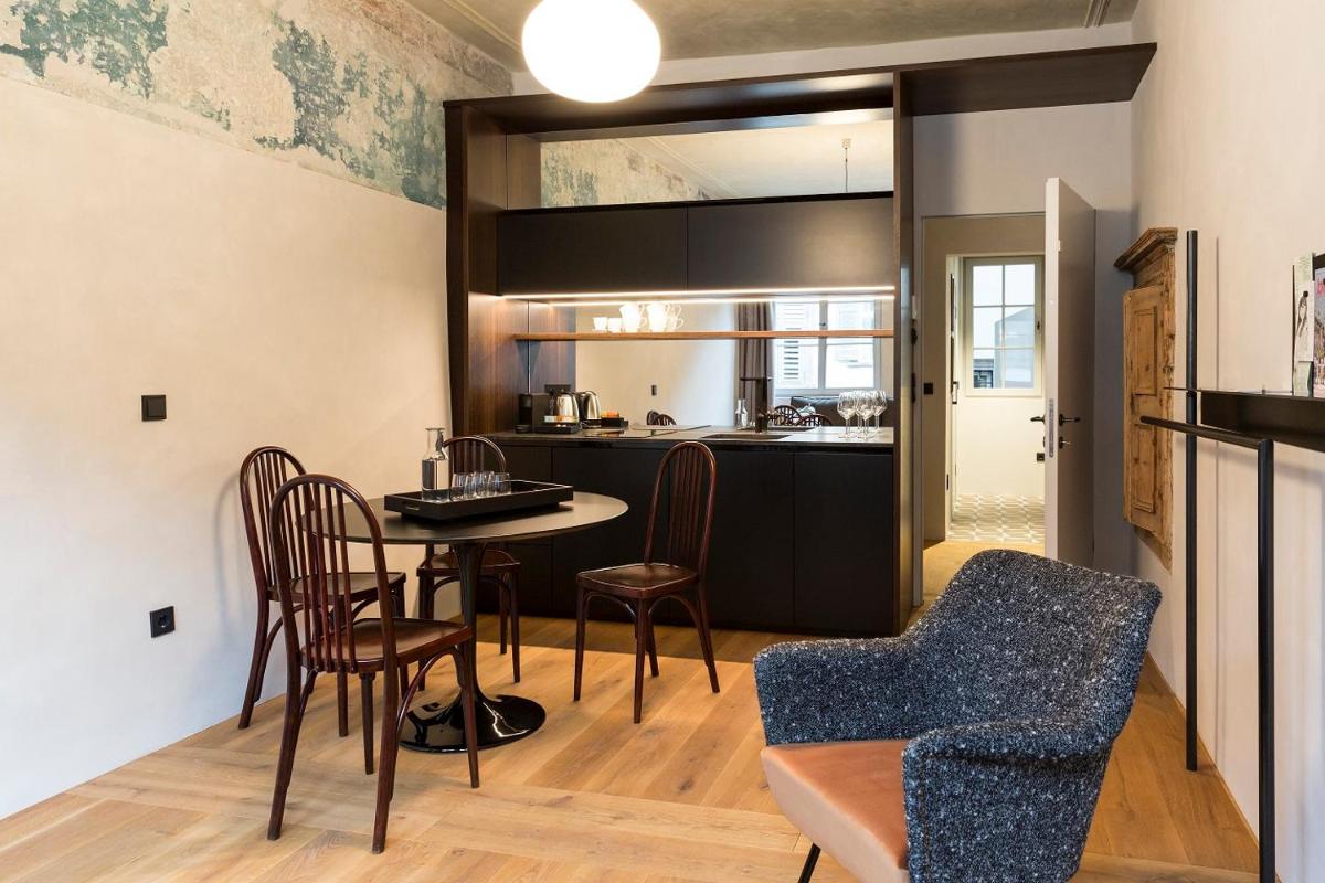 Goldenstern Townhouse