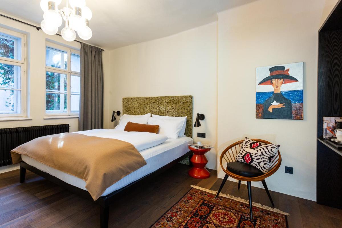 Goldenstern Townhouse