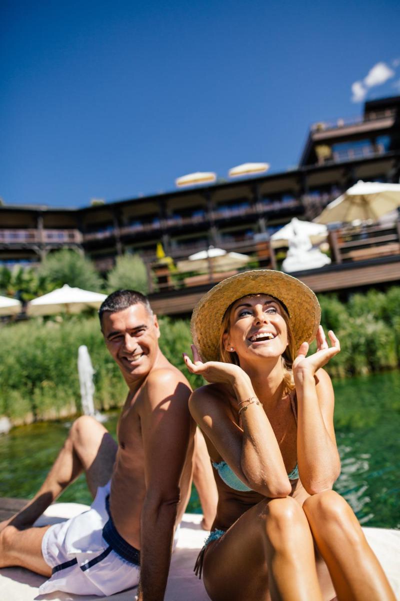 Andreus Resorts