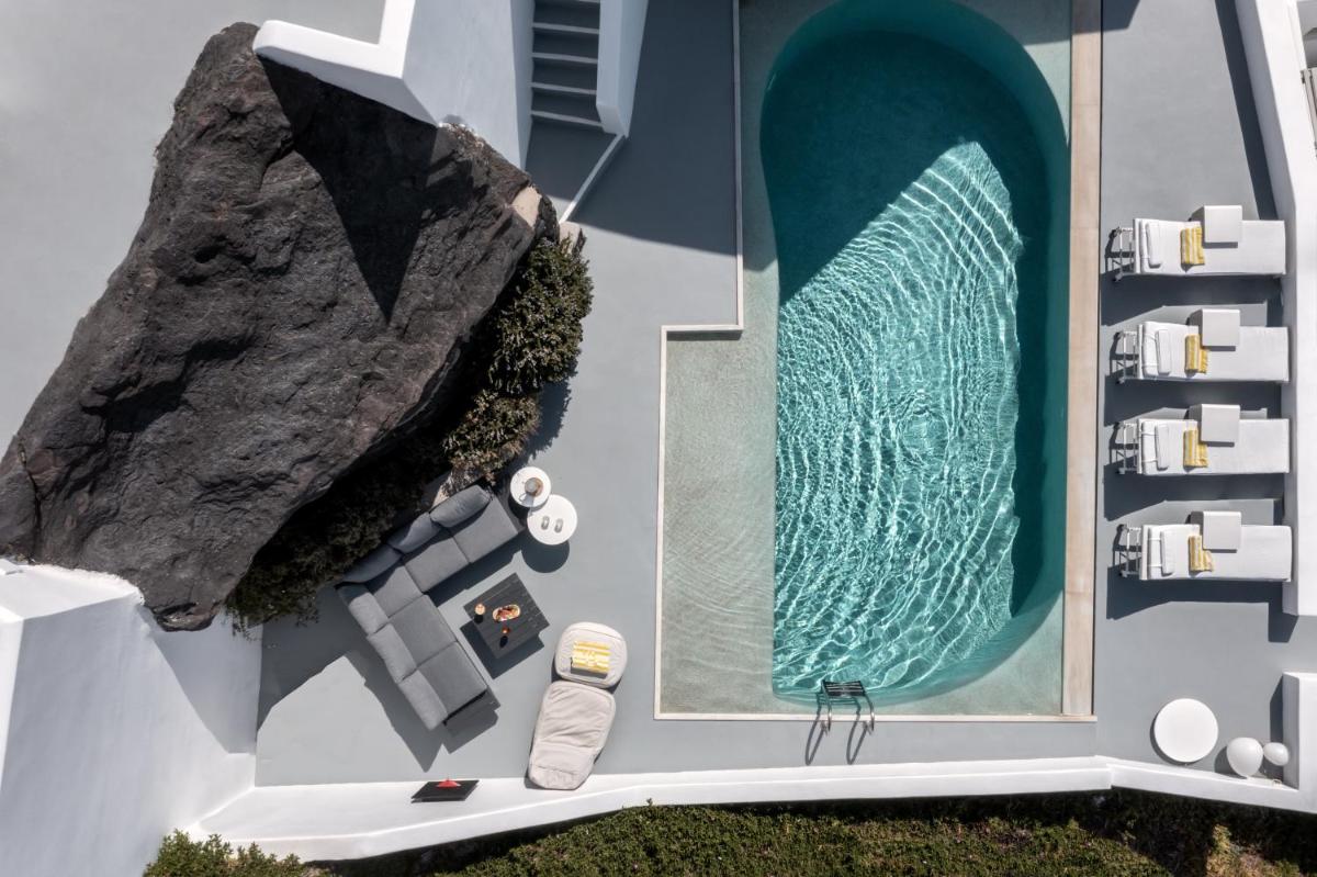 Grace Hotel, Auberge Collection