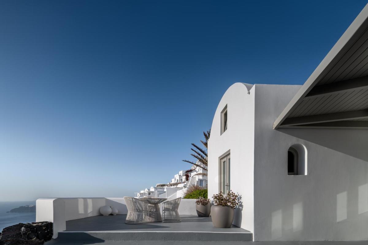 Grace Hotel, Auberge Collection