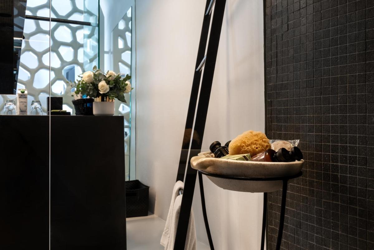 Grace Hotel, Auberge Collection