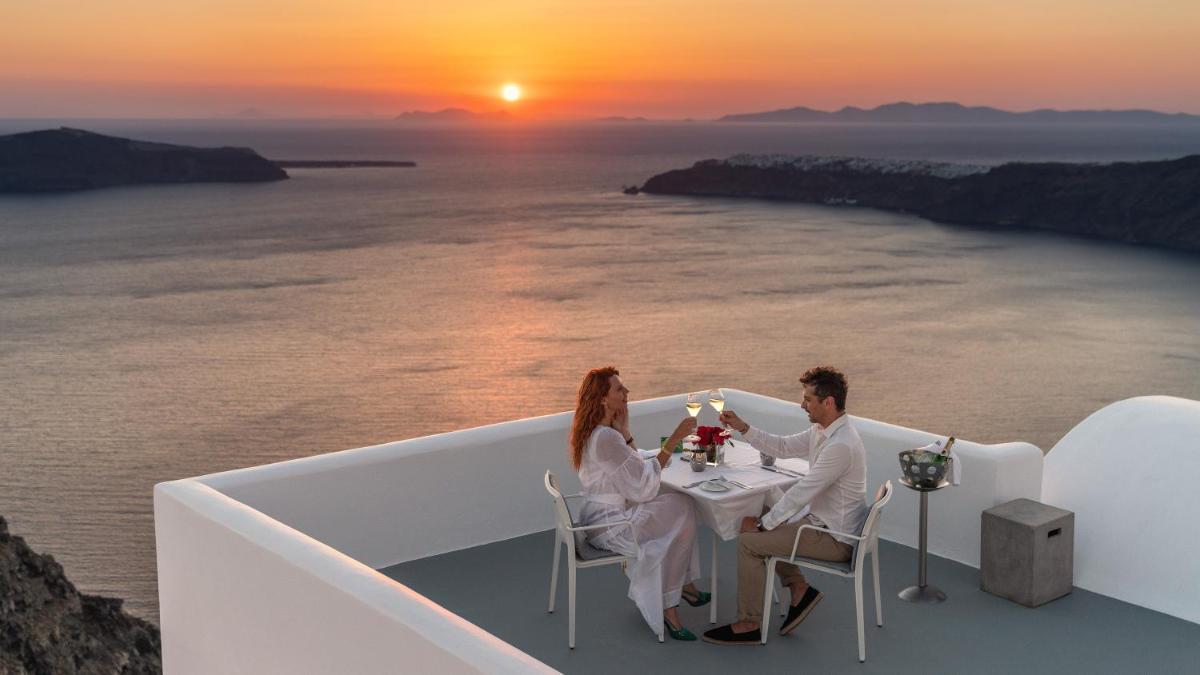 Grace Hotel, Auberge Collection