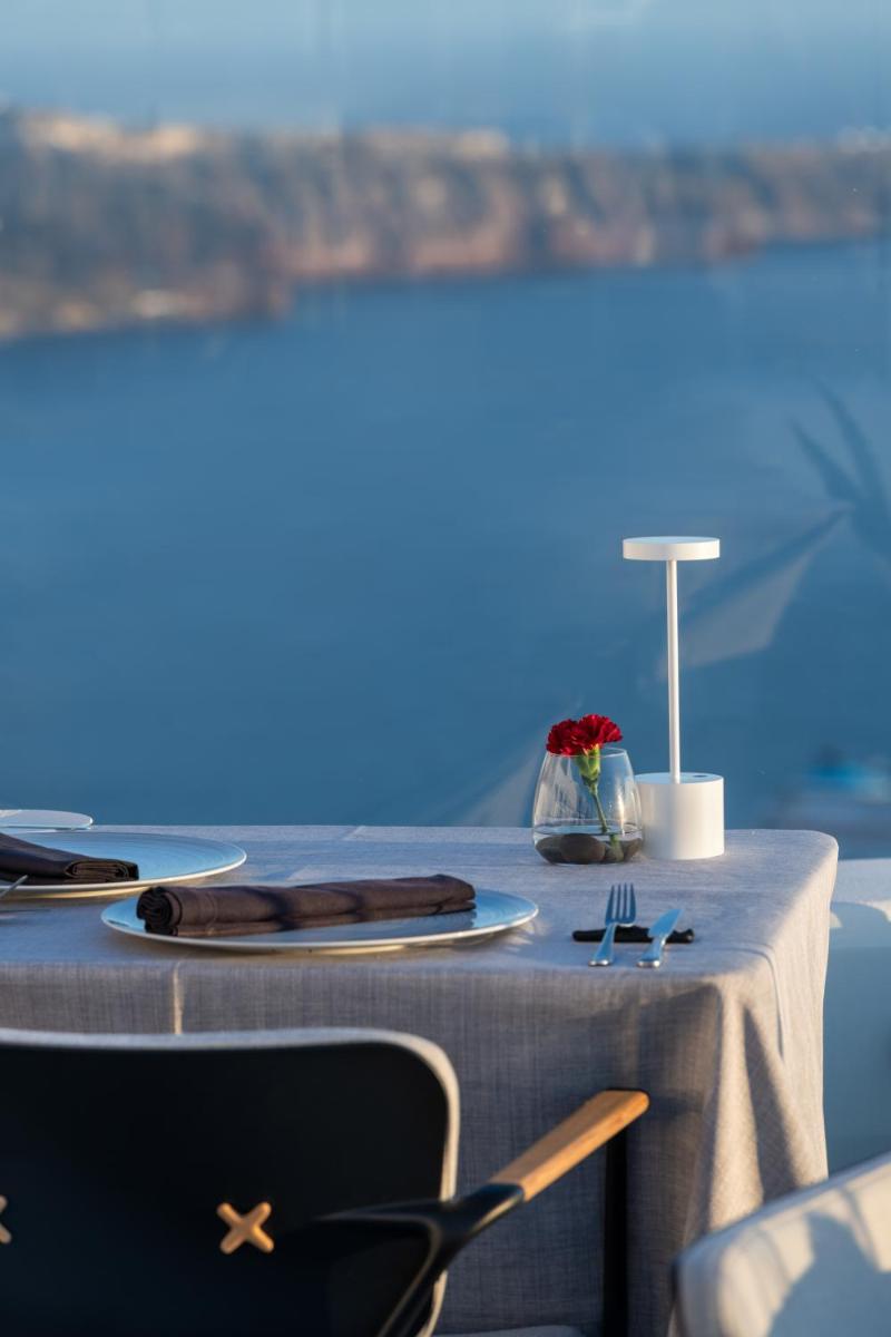 Grace Hotel, Auberge Collection