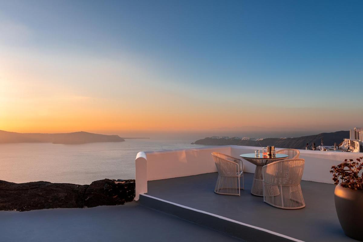 Grace Hotel, Auberge Collection