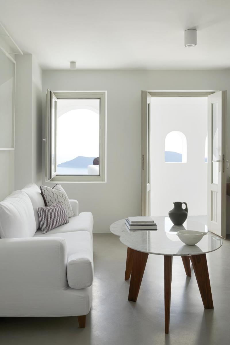 Grace Hotel, Auberge Collection