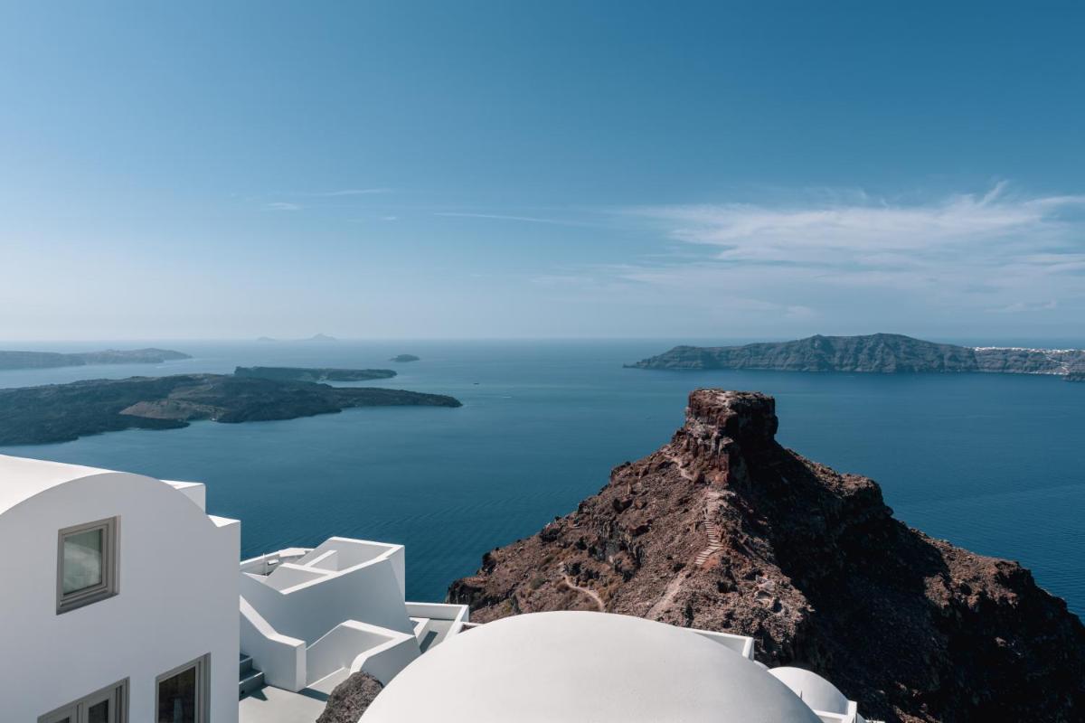 Grace Hotel, Auberge Collection