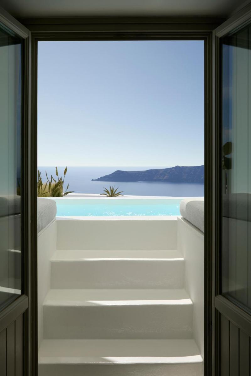 Grace Hotel, Auberge Collection