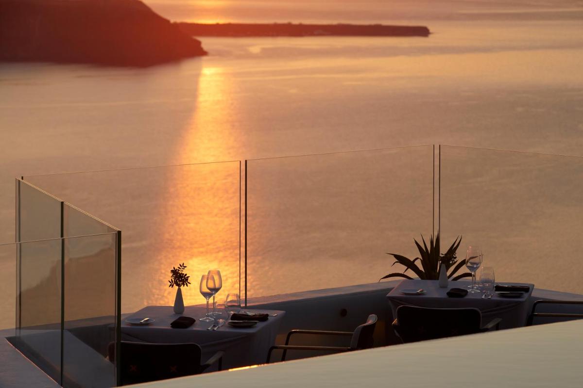 Grace Hotel, Auberge Collection