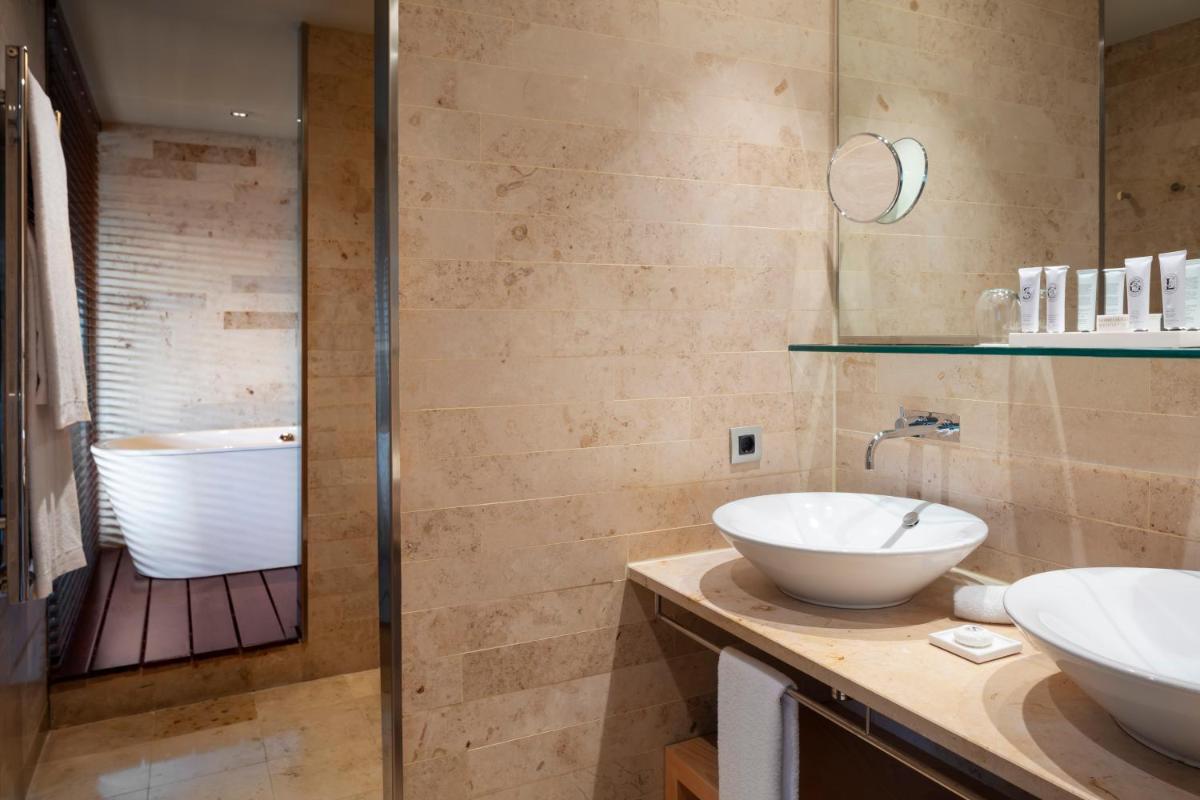 The Artist Grand Hotel of Art