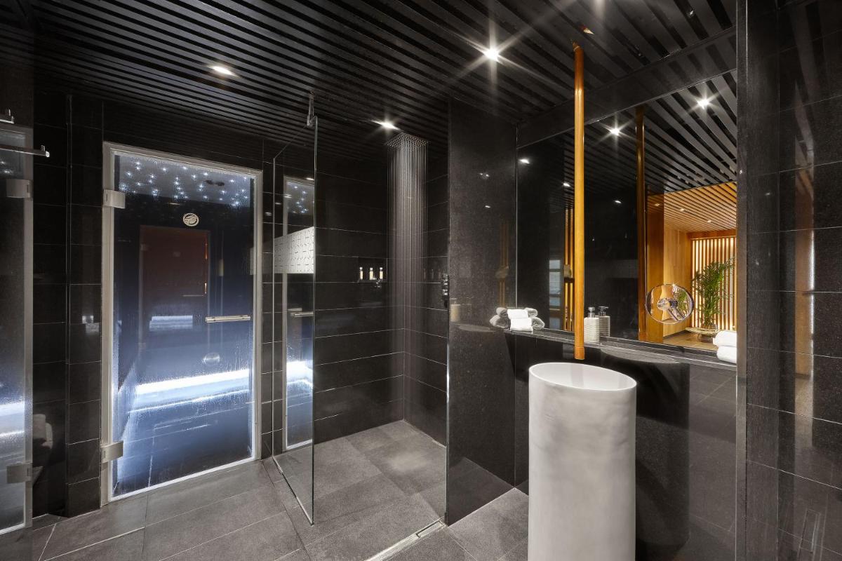 The Artist Grand Hotel of Art