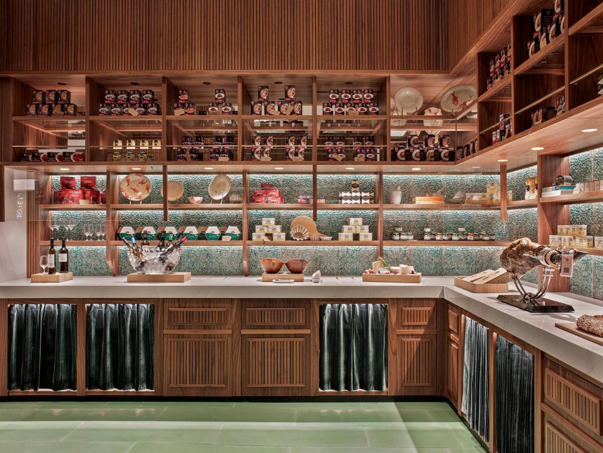 Hotel Colón Gran Meliá - The Leading Hotels of the World