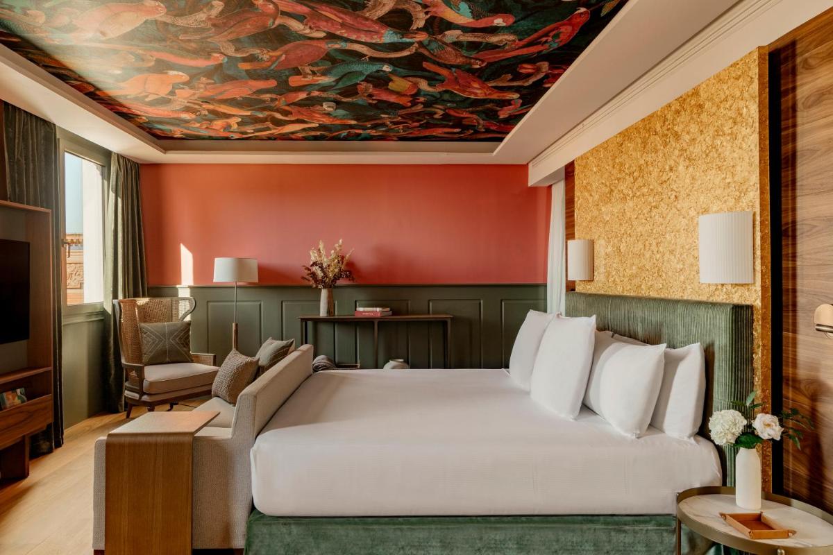 Hotel Colón Gran Meliá - The Leading Hotels of the World