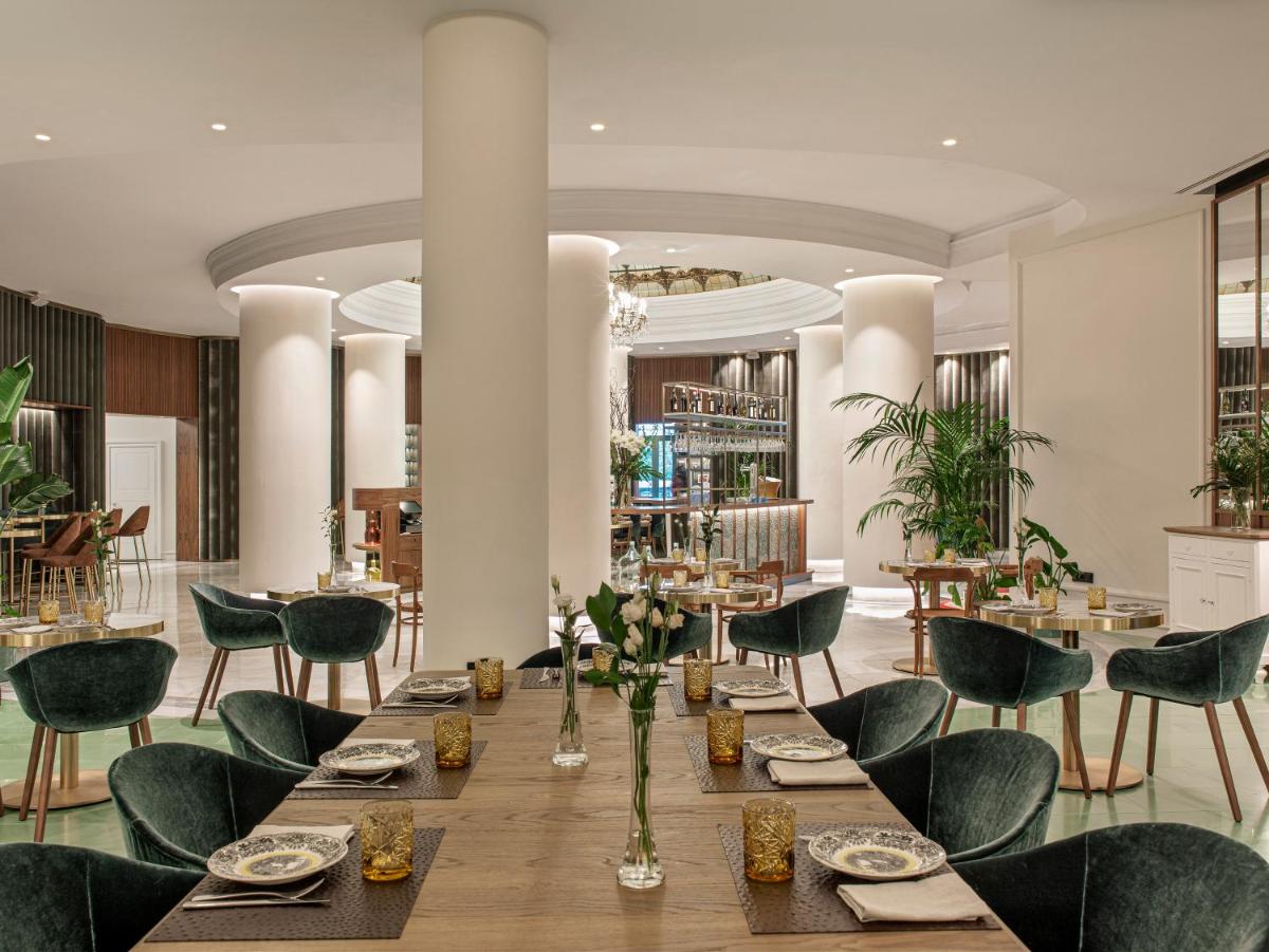 Hotel Colón Gran Meliá - The Leading Hotels of the World