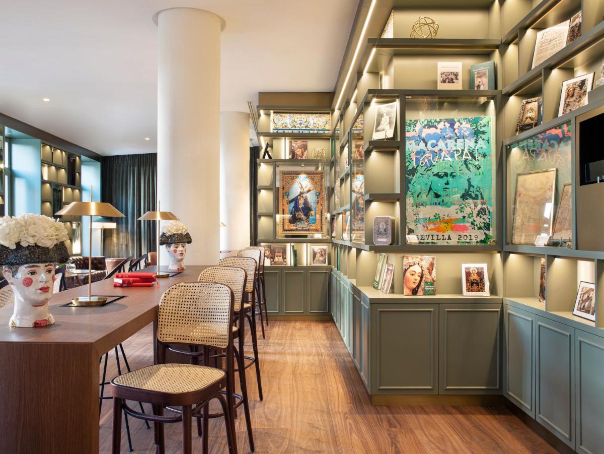 Hotel Colón Gran Meliá - The Leading Hotels of the World