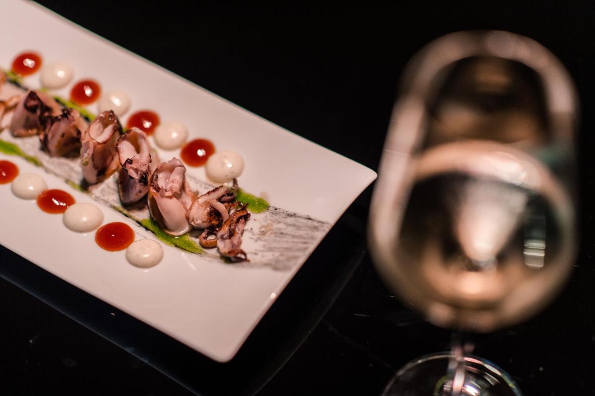 Hotel Colón Gran Meliá - The Leading Hotels of the World