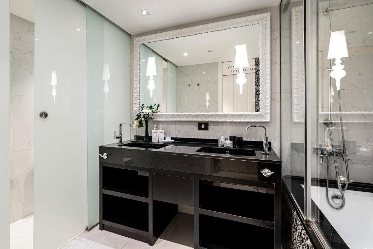 Hotel Colón Gran Meliá - The Leading Hotels of the World