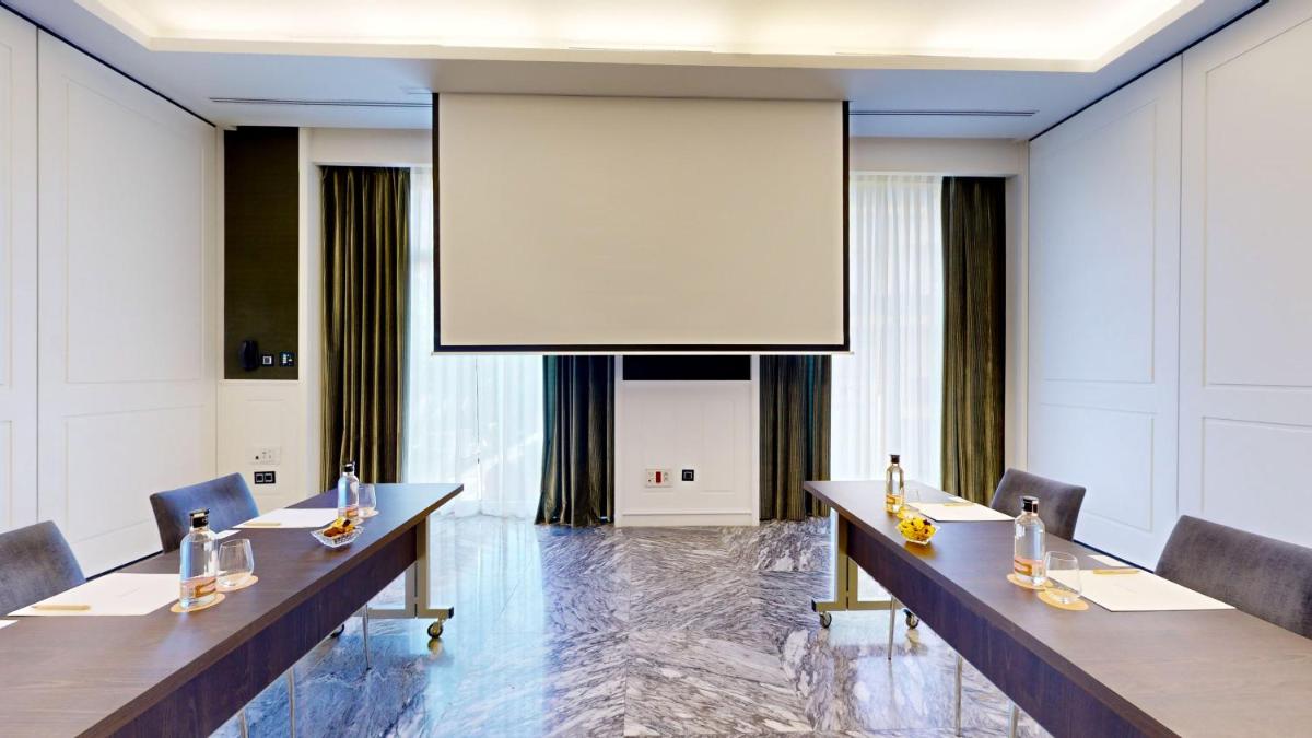 Hotel Colón Gran Meliá - The Leading Hotels of the World