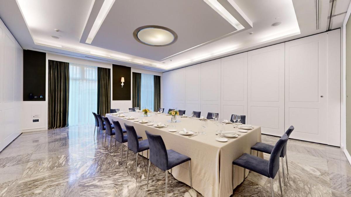 Hotel Colón Gran Meliá - The Leading Hotels of the World