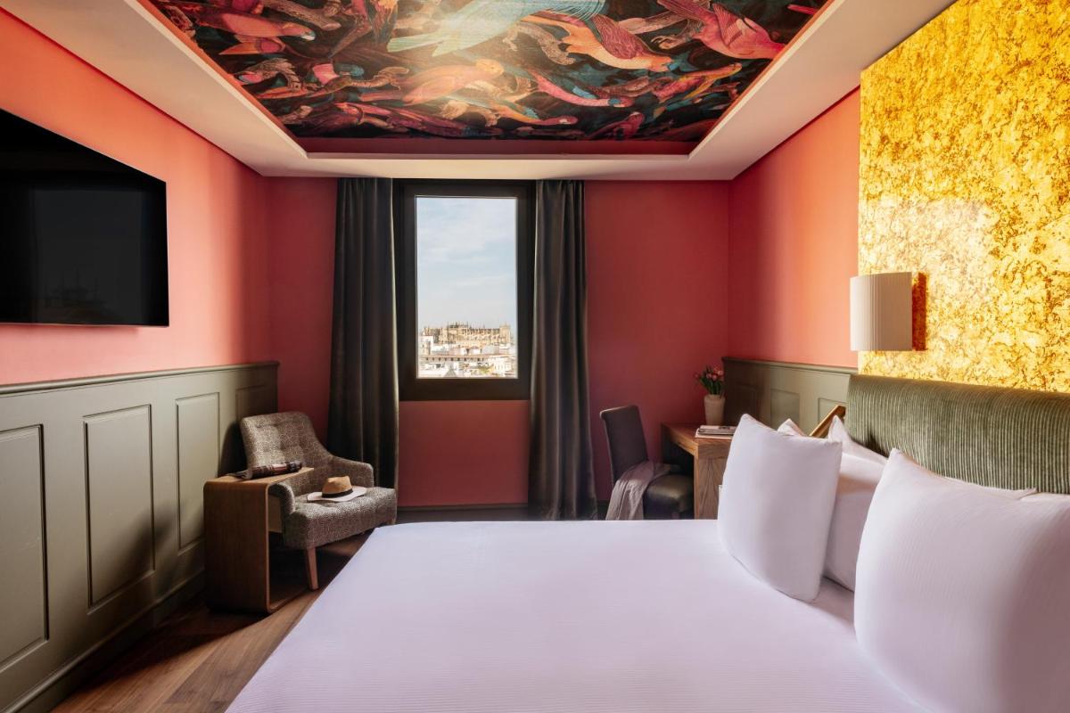 Hotel Colón Gran Meliá - The Leading Hotels of the World