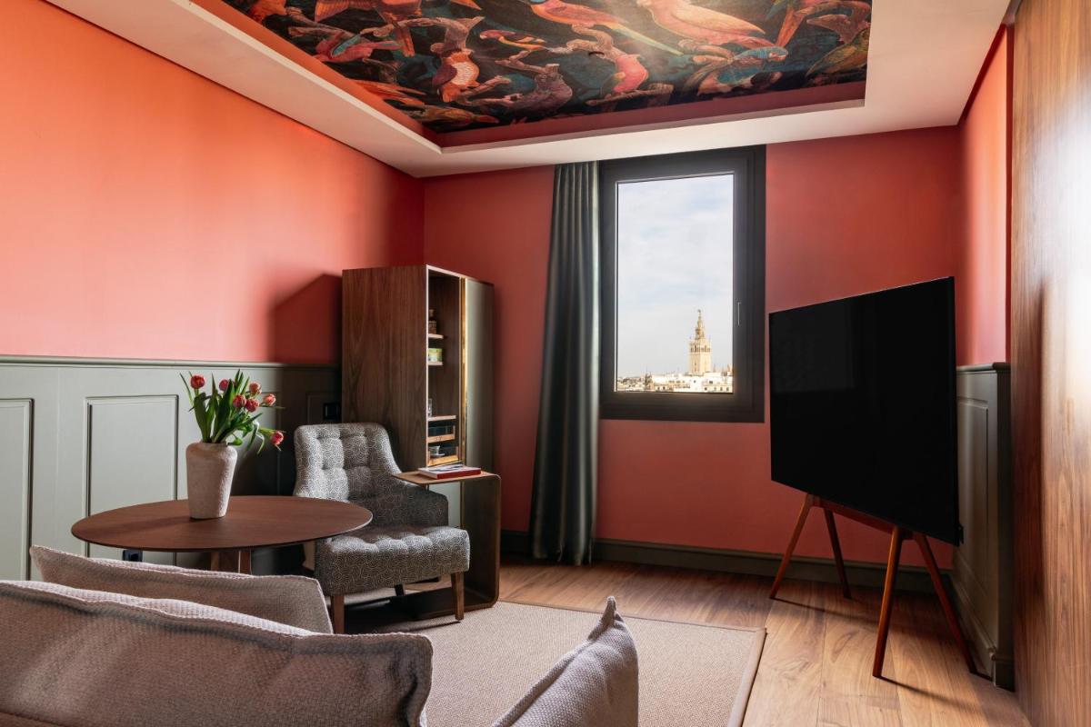 Hotel Colón Gran Meliá - The Leading Hotels of the World